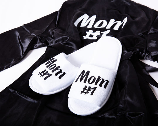 Mom #1 Gift Set : Satin Robe + Slippers