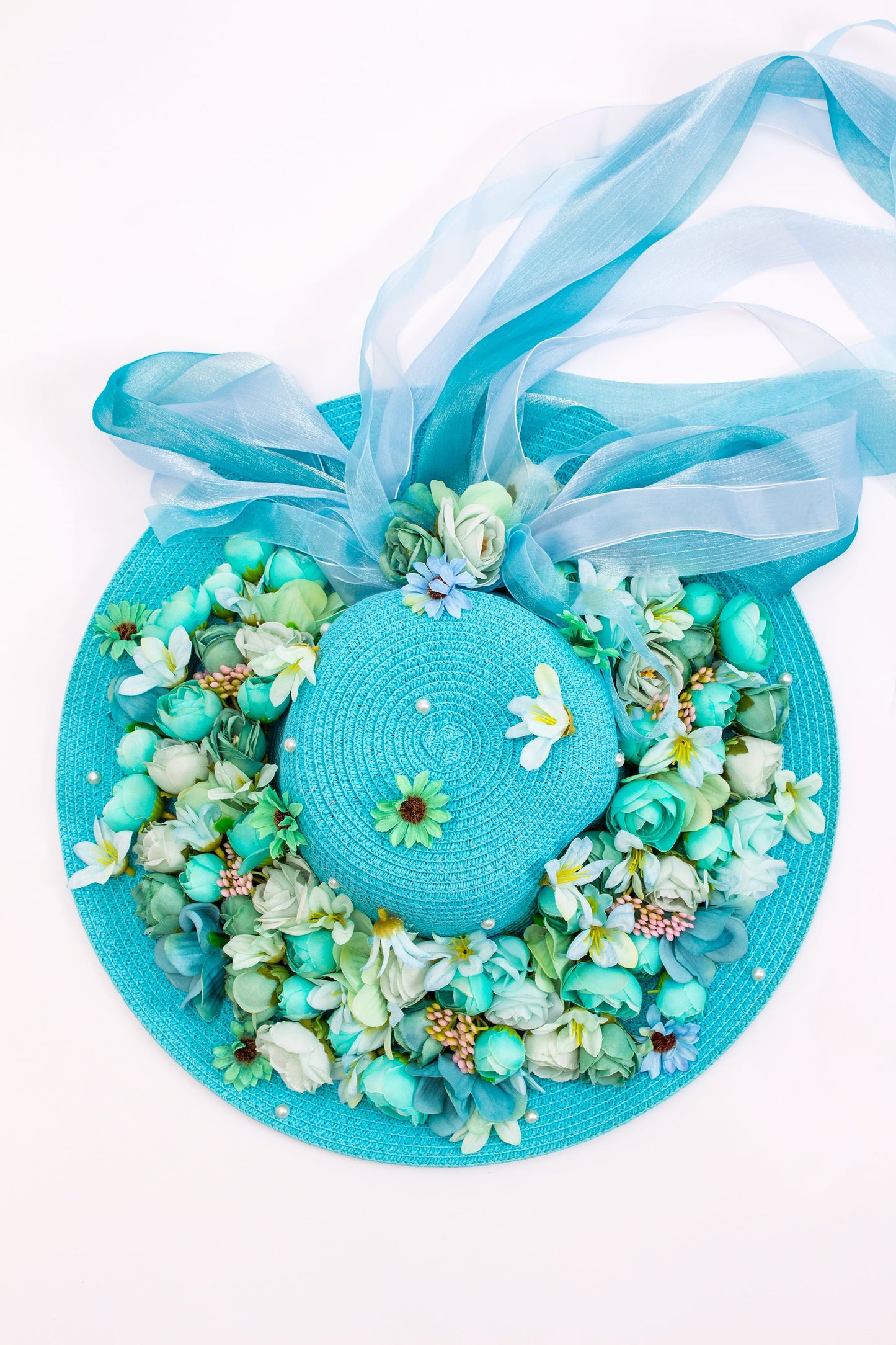 Bridal Straw Bag and Matching Hat with Flowers