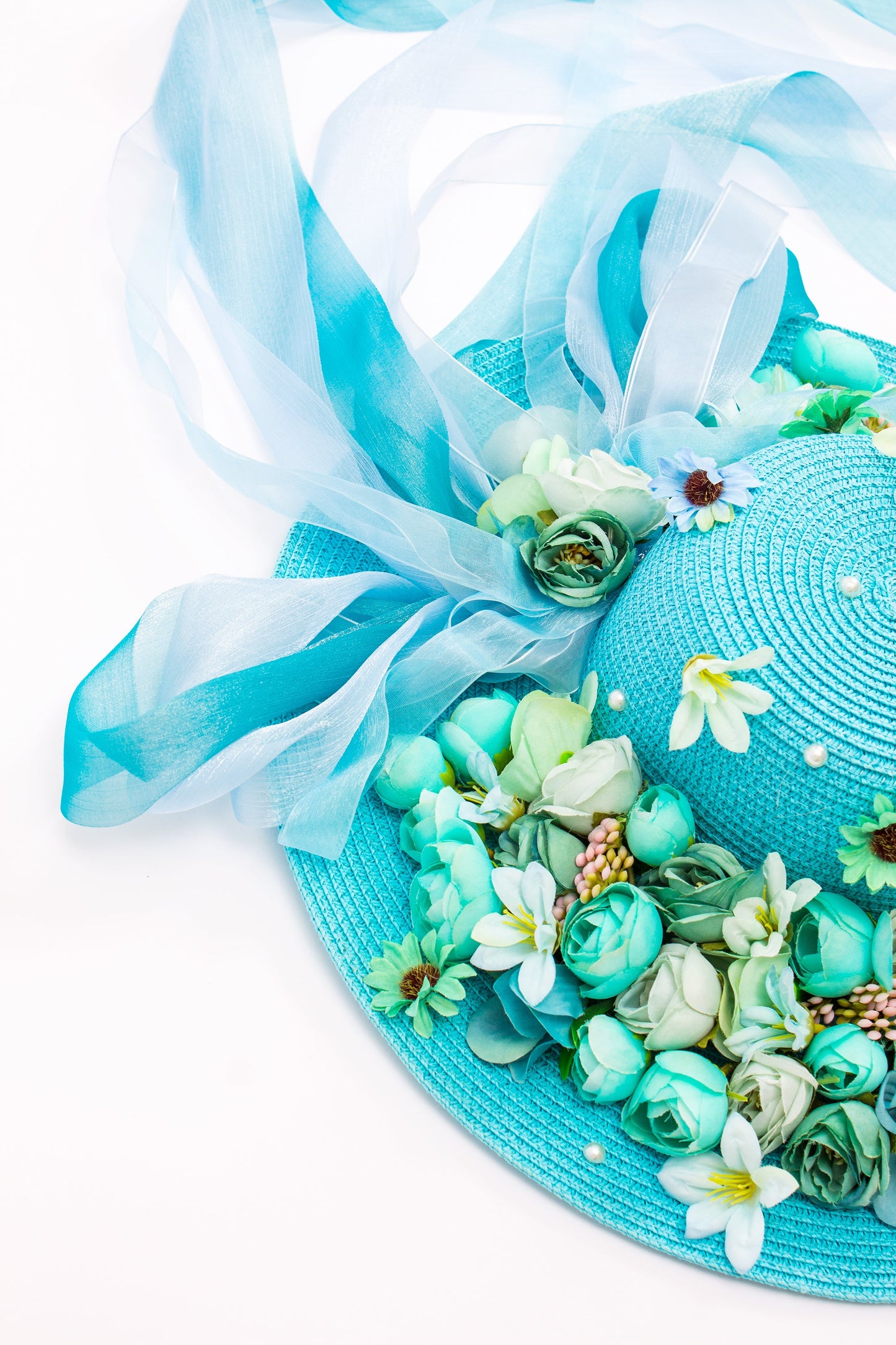 Bridal Straw Bag and Matching Hat with Flowers