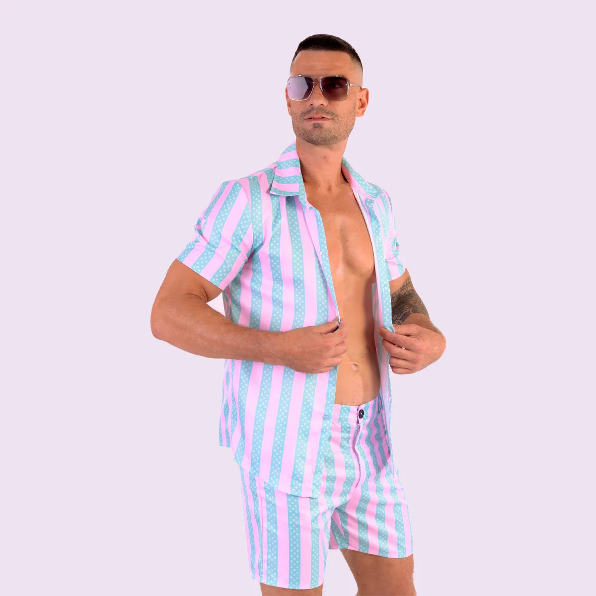 Ken Movie Doll Cosplay Kostüm – Kurzarm-Shirt, Hose, Weste, Knieschoner – Hawaii-Stil Für Herren Ken Movie Doll Cosplay Kostüm – Kurzarm-Shirt, Hose, Weste, Knieschoner – Hawaii-Stil Für Herren