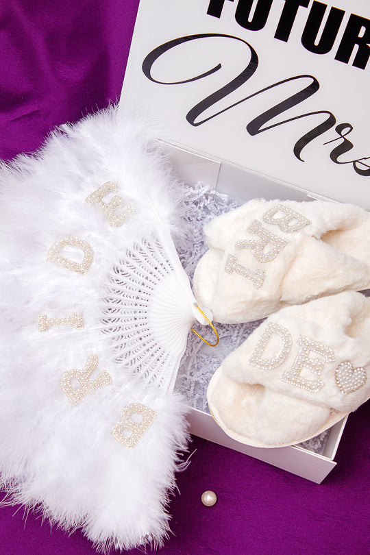 Bridal Personalized Gift Set – Bride Fluffy Slippers & Feather Fan, Custom Wedding Gift Box