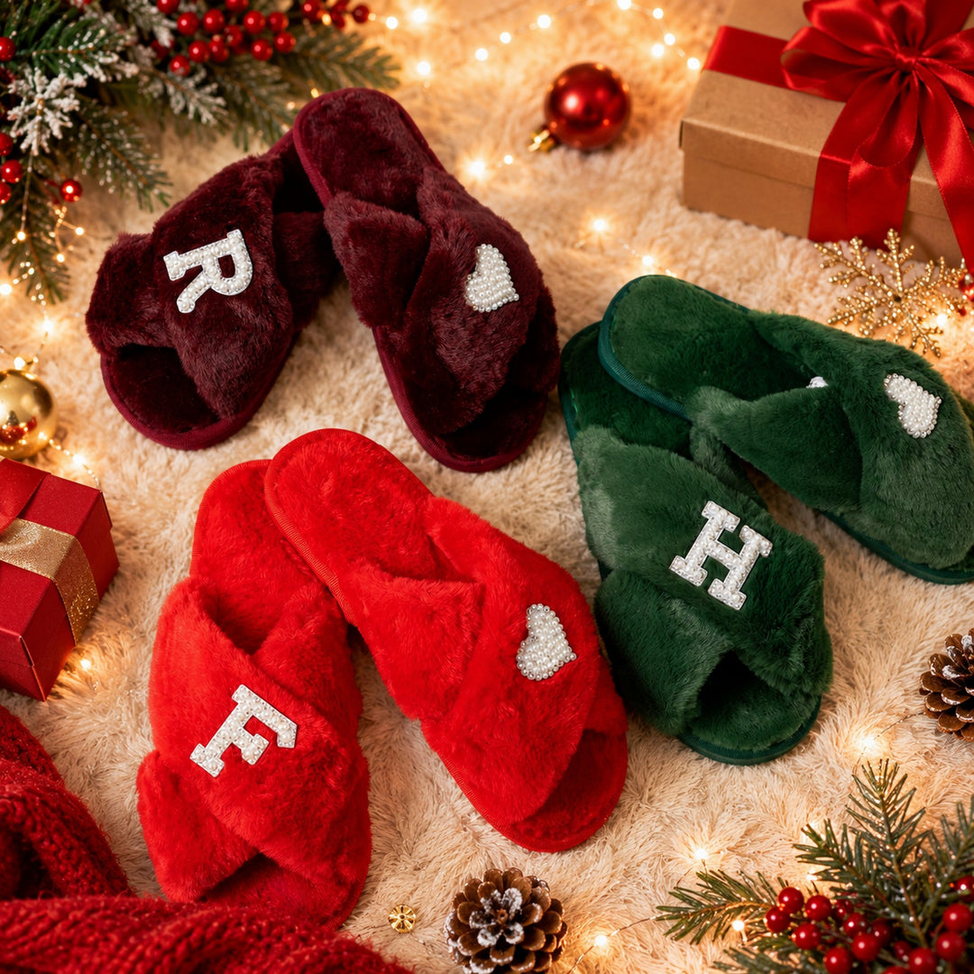 Personalized Christmas Fluffy Slippers – Pearl Initial & Heart Cozy Holiday Slippers