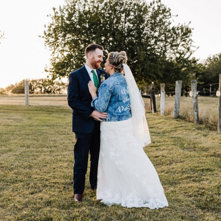 Country Wedding Dress With Jean Jacket White Bridesmaid Dresses With Jean Jackets Country Wedding Dress With Jean Jacket White Bridesmaid Dresses With Jean Jackets