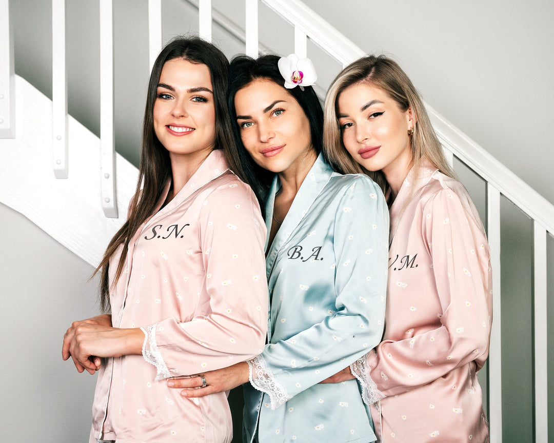 Satin Robes Bridesmaid, Customized Robes, Plus size, Bridal Robe, Wedding  Robes, Birthday Party, Gift for bride – Sunny Boutique Miami